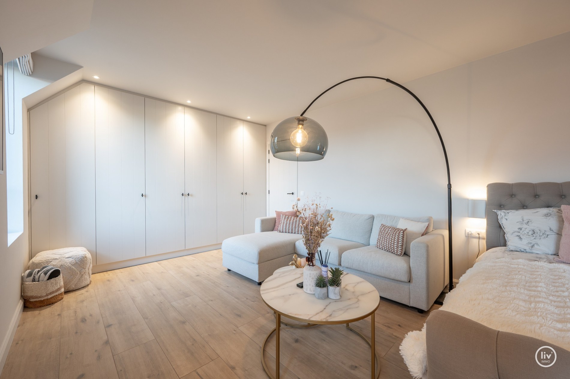 Luxueus afgewerkte energie zuinige woning met zwembad te Knokke 