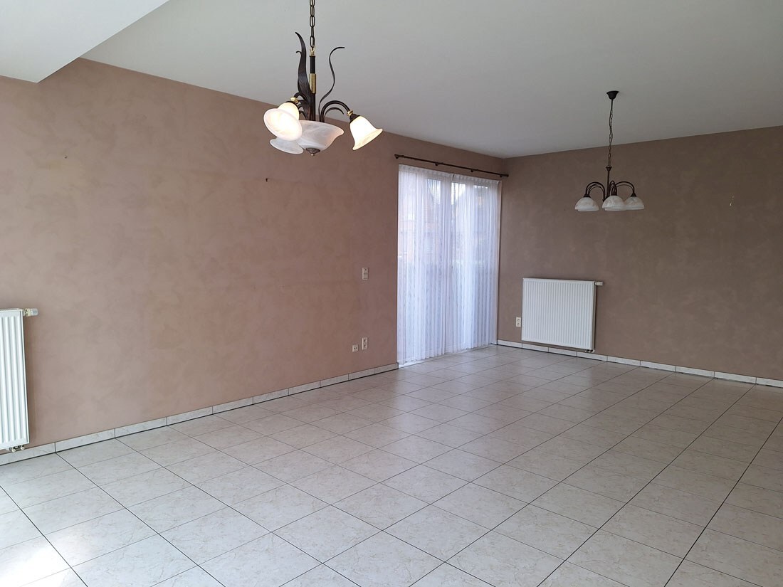 Perfect gelegen gelijkvloers appartement in het Centrum van Neerpelt 