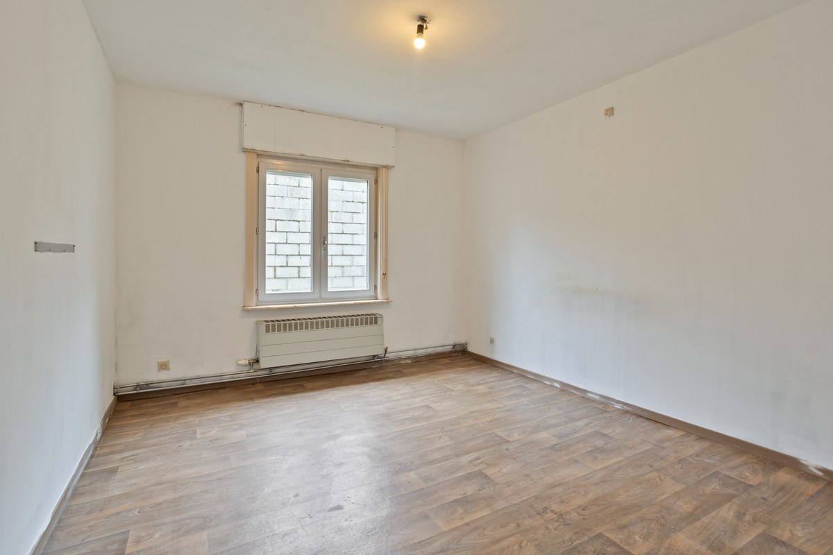 Open bebouwing met 3 slaapkamers, tuin en 2 garages op een perceel van 1108 m² in Haasrode! – EPC 363 kWh/m² - bewoonbare opp. 196 m² 