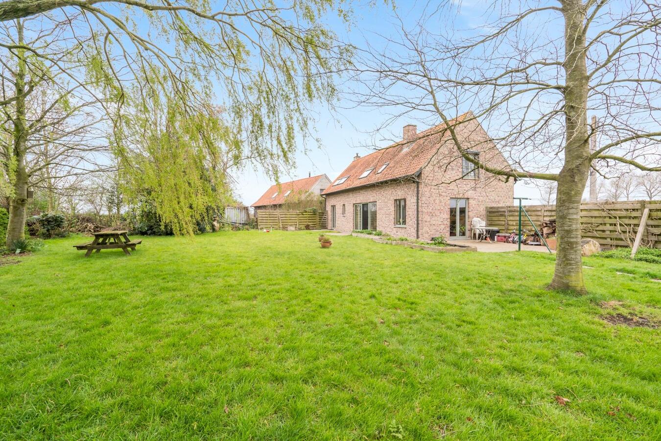 Rustig gelegen woning met uitzicht op de velden te Kortemark 