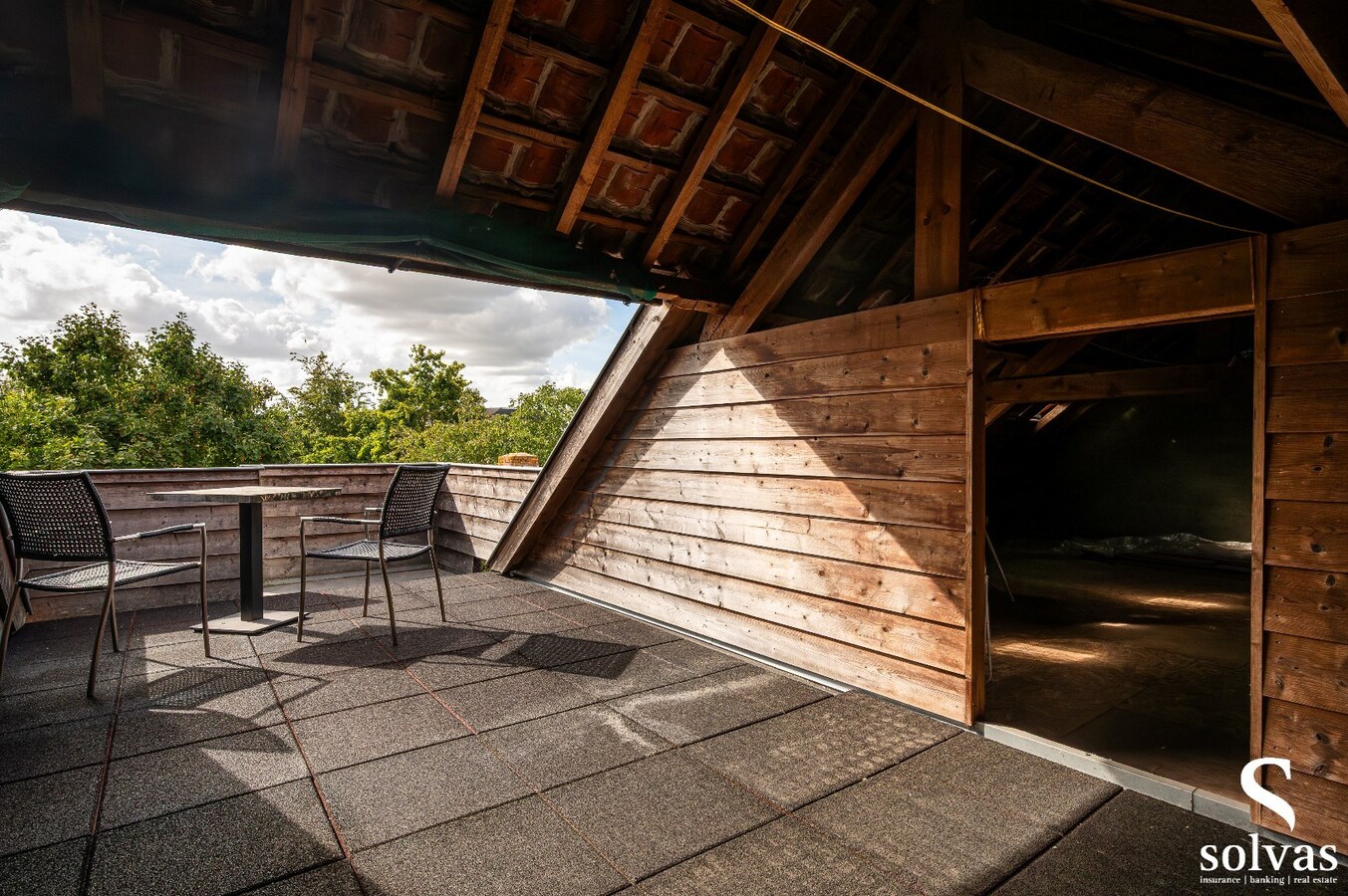 Uniek pand in het hart van Maldegem – wonen en werken onder één dak! 