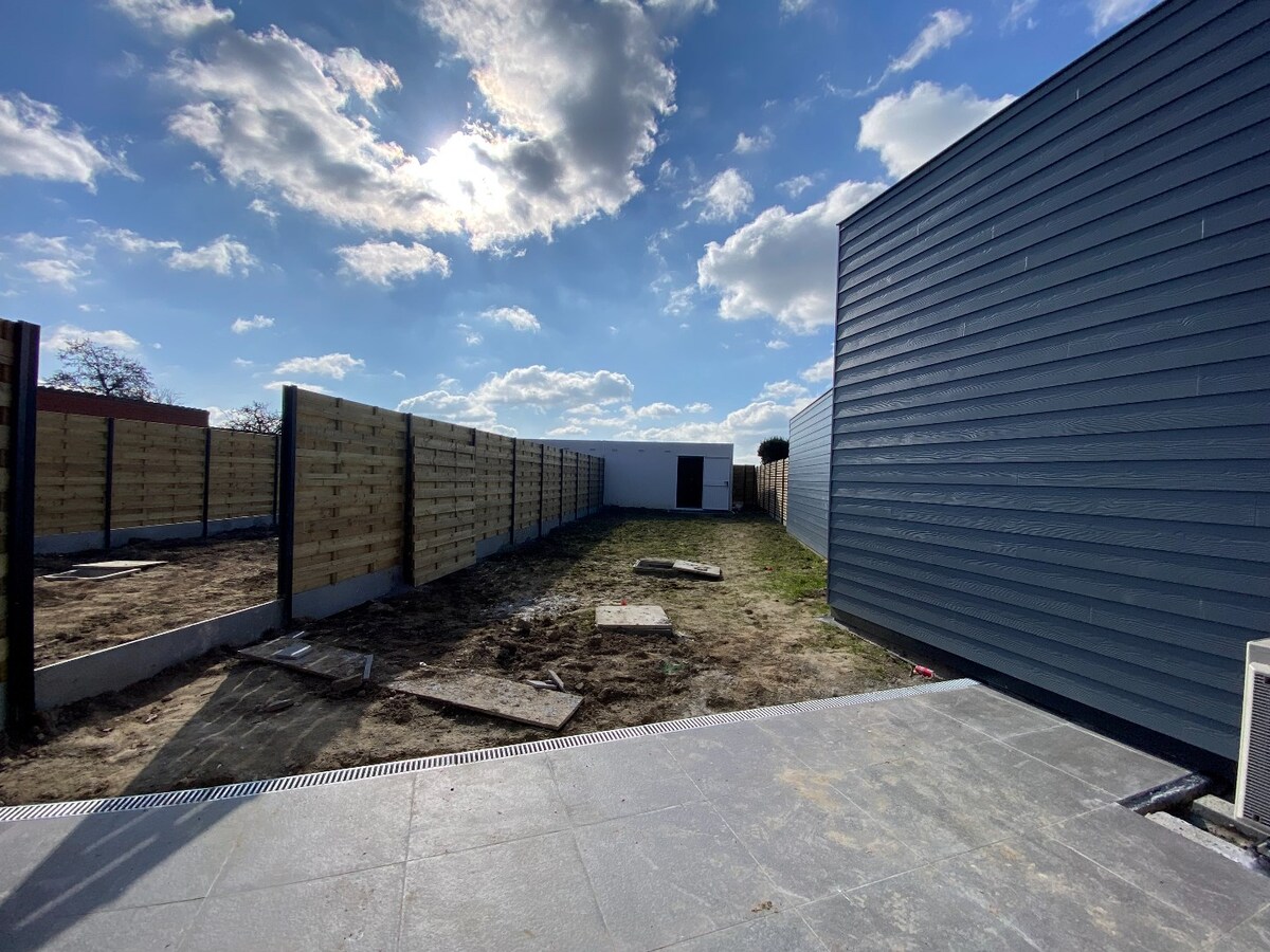 Energiezuinige nieuwbouwwoning met 4 slaapkamers te Brielen 