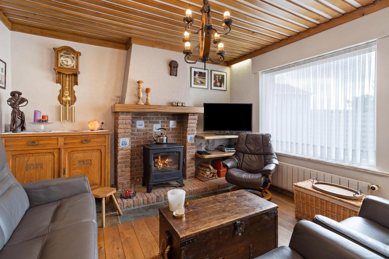 Landelijk gelegen, ruime woning op perceel van 555m² 