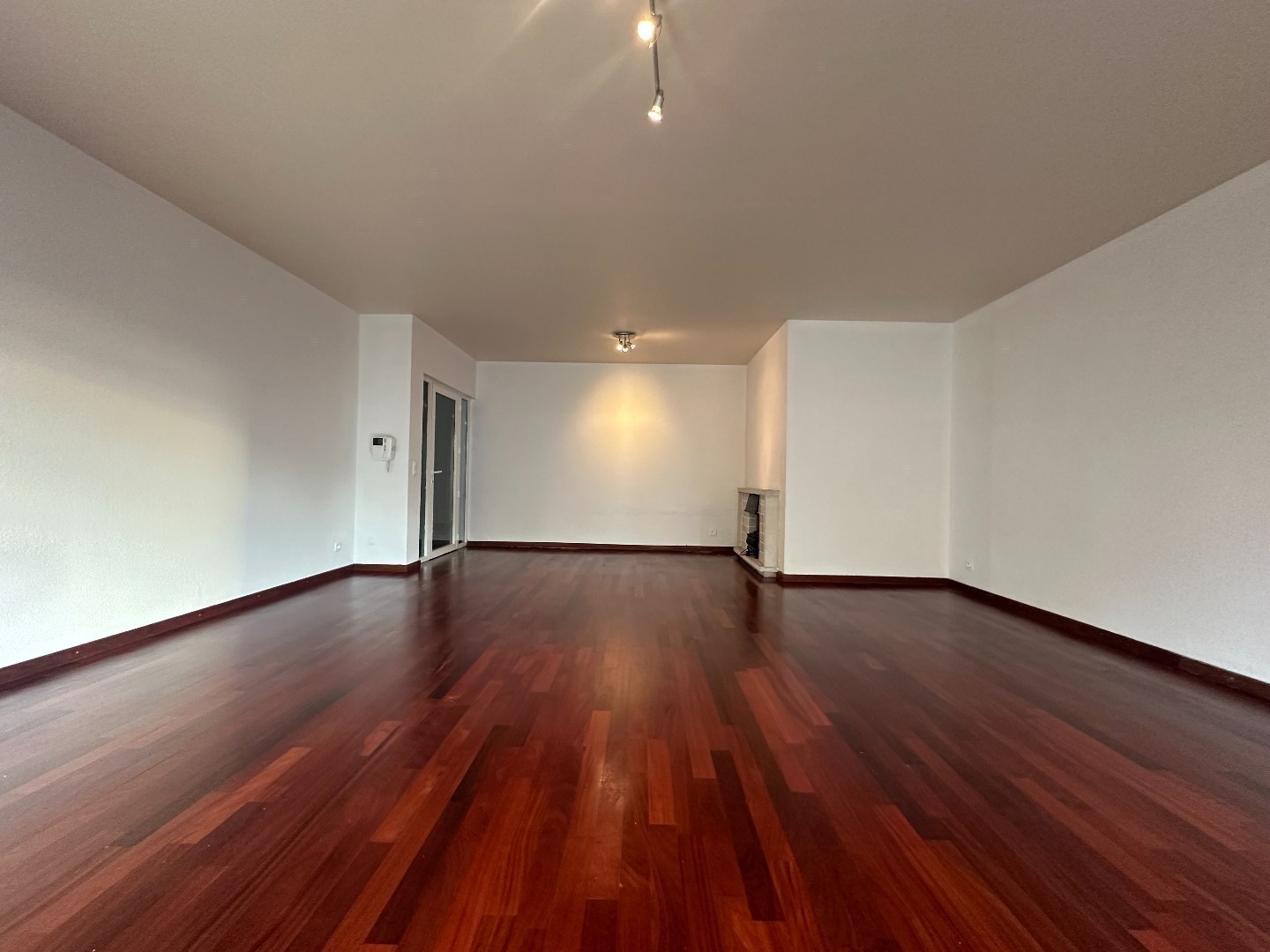 Ruim appartement vlakbij Station Gent Sint-Pieters 