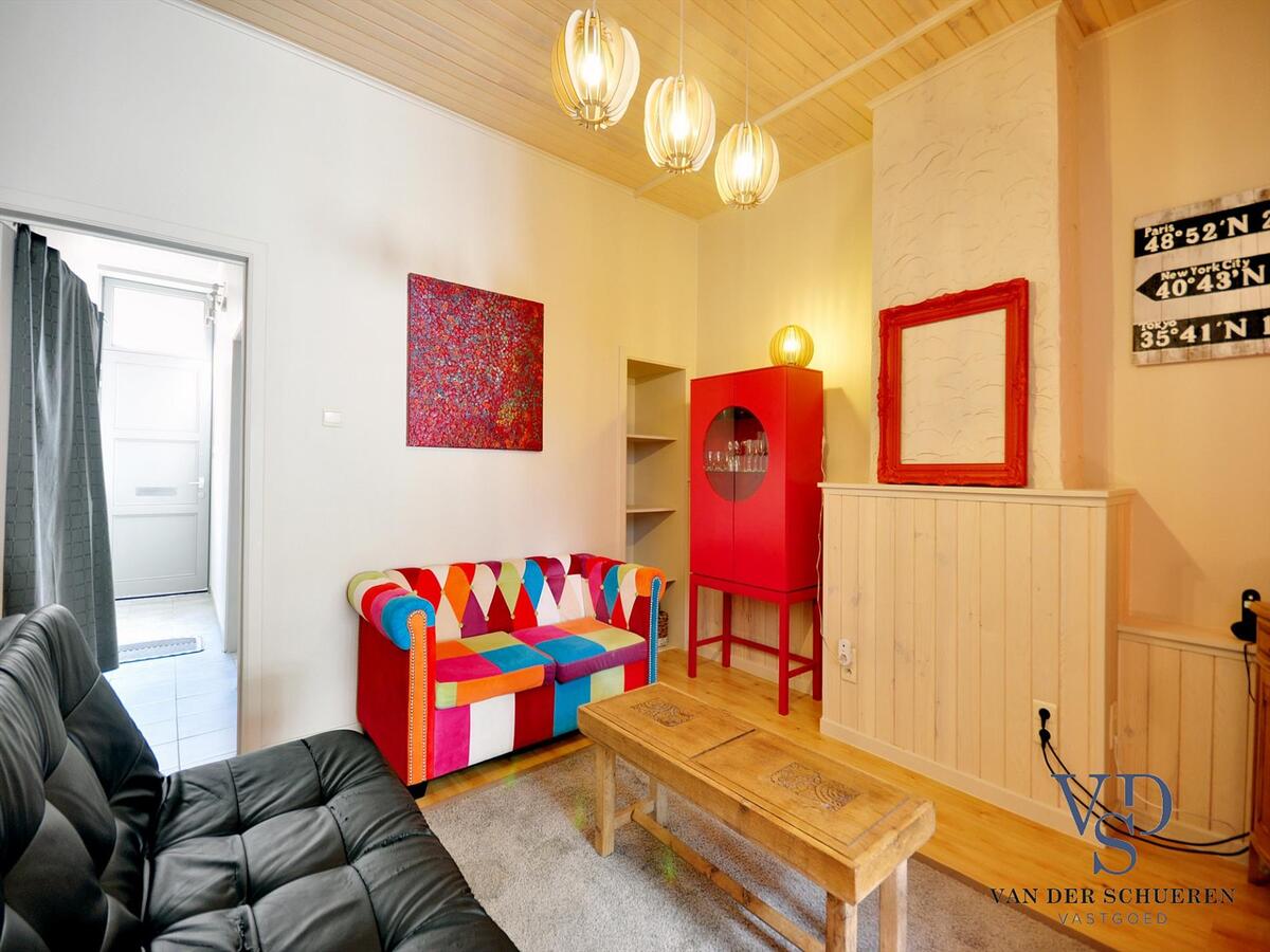 Hippe woning  op amper 350 m van het  UZ !   TOPPER !! 