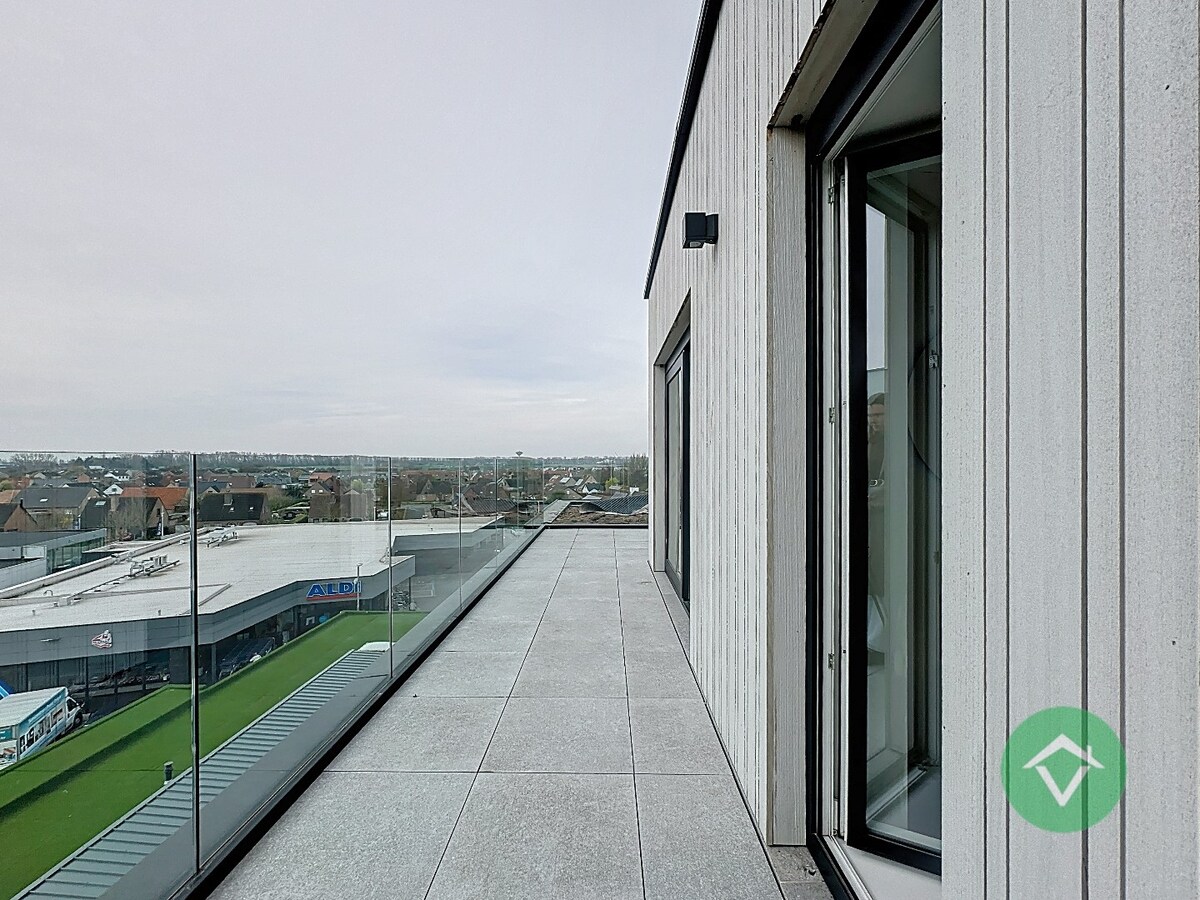 Topper aan de kust: duplex appartement met doorlopend zonneterras 