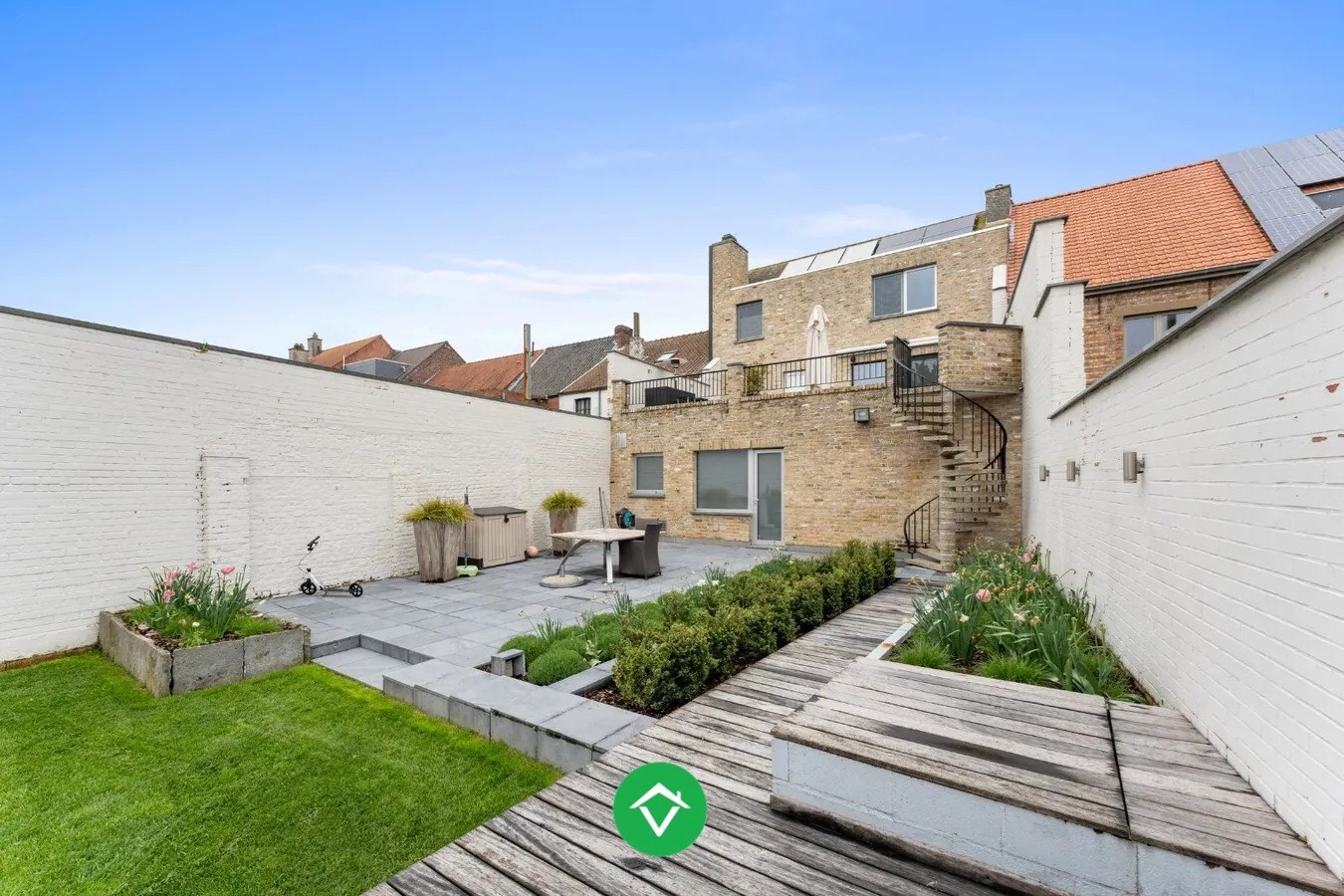 Woning met handelsruimte in het centrum van Koekelare 