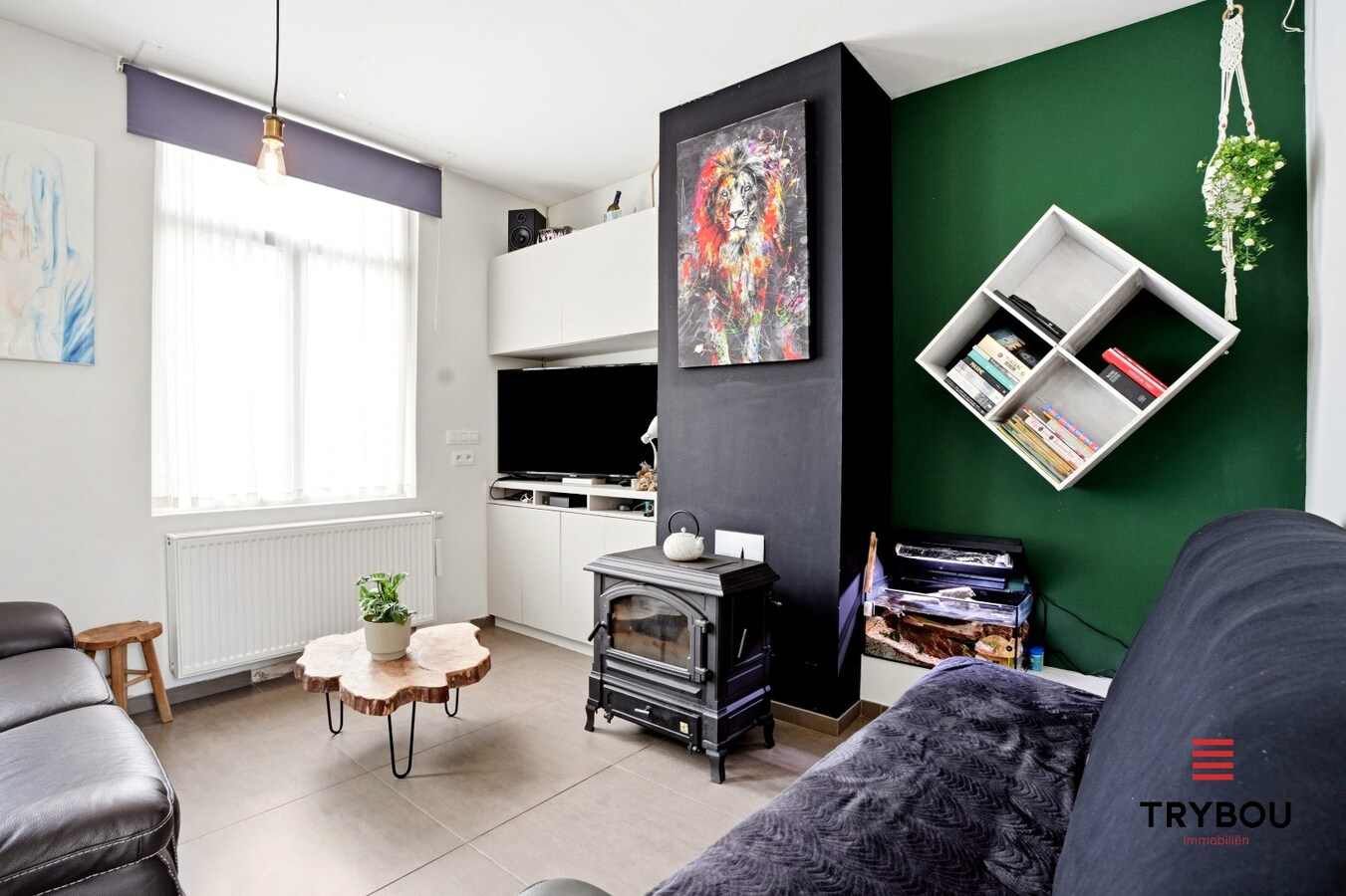 Instapklare woning met 4 slaapkamers te koop in het hartje van Poperinge! 