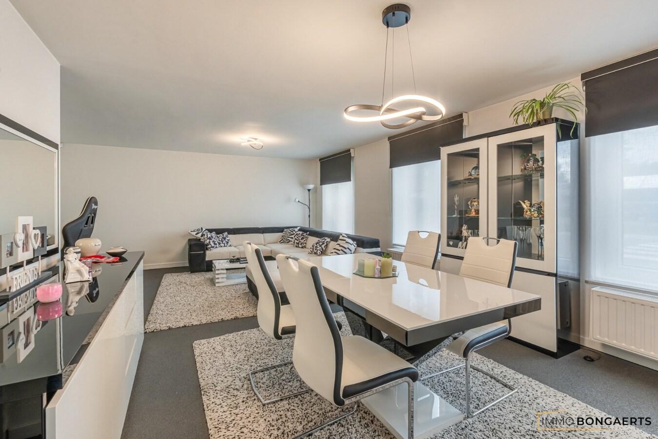 Exclusieve woning met volledig uitgeruste wellnesspraktijk nabij Hasselt 