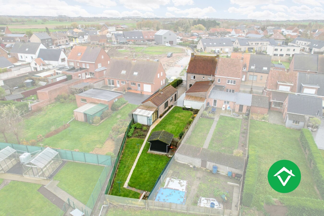 Instapklare woning met 4 slaapkamers en garage te Ichtegem 