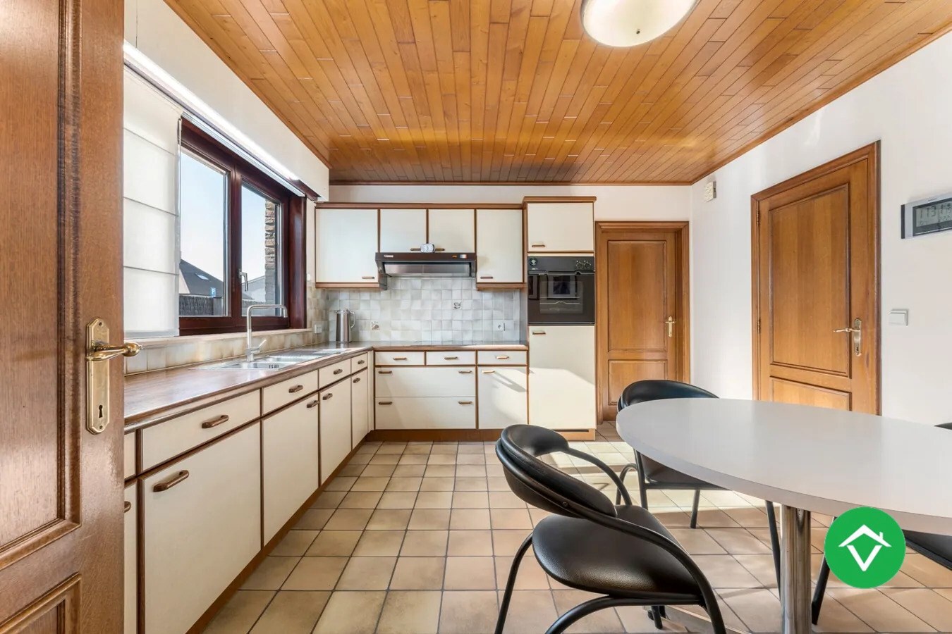 Alleenstaande woning met 3 slaapkamers en garage te Koekelare 