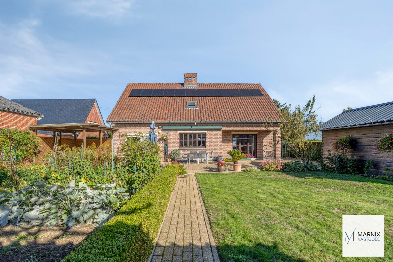 Open bebouwing met 3slaapkamers, bureau en 2 badkamers in Pellenberg! - EPC 240 kWh/m² - bewoonbare opp. 242 m² 