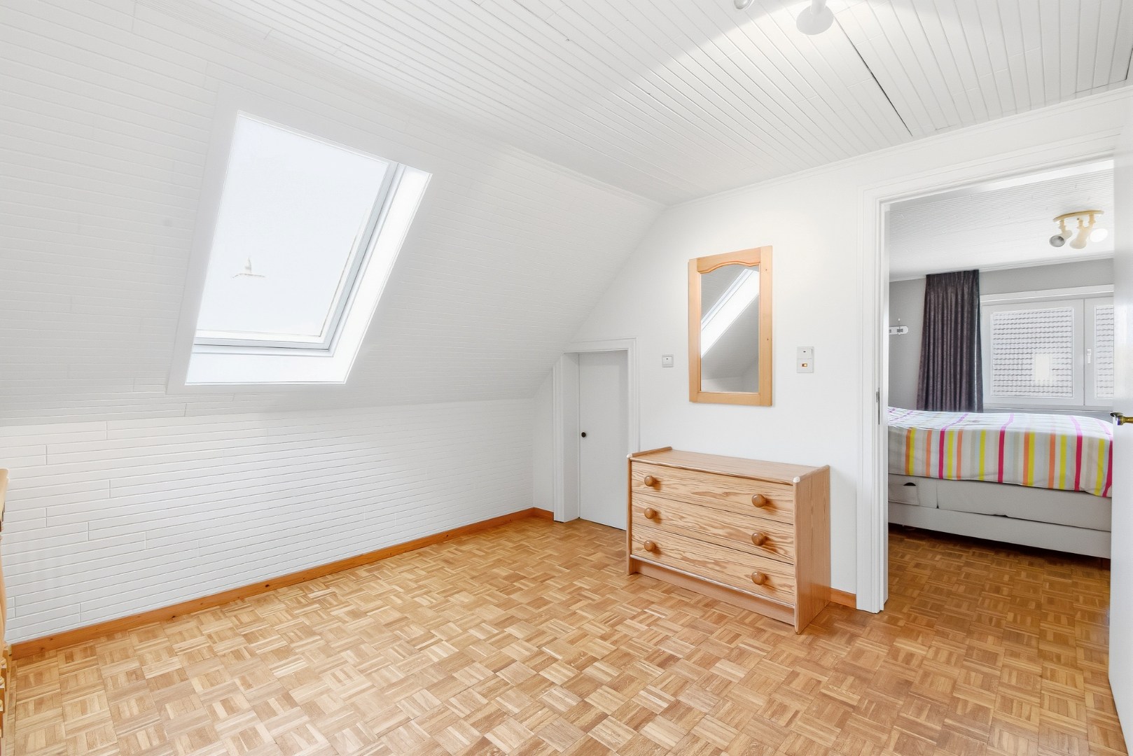 Ruime villa met 4 slaapkamers 