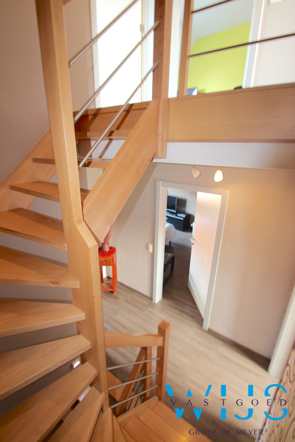 Zeer ruim &amp; recent woonhuis hartje ERTVELDE ! 