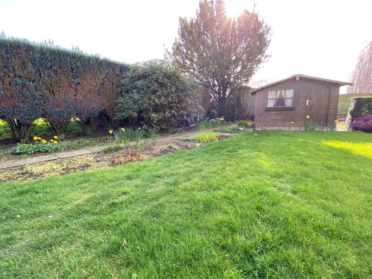 Alleenstaande woning met tuin te Torhout 