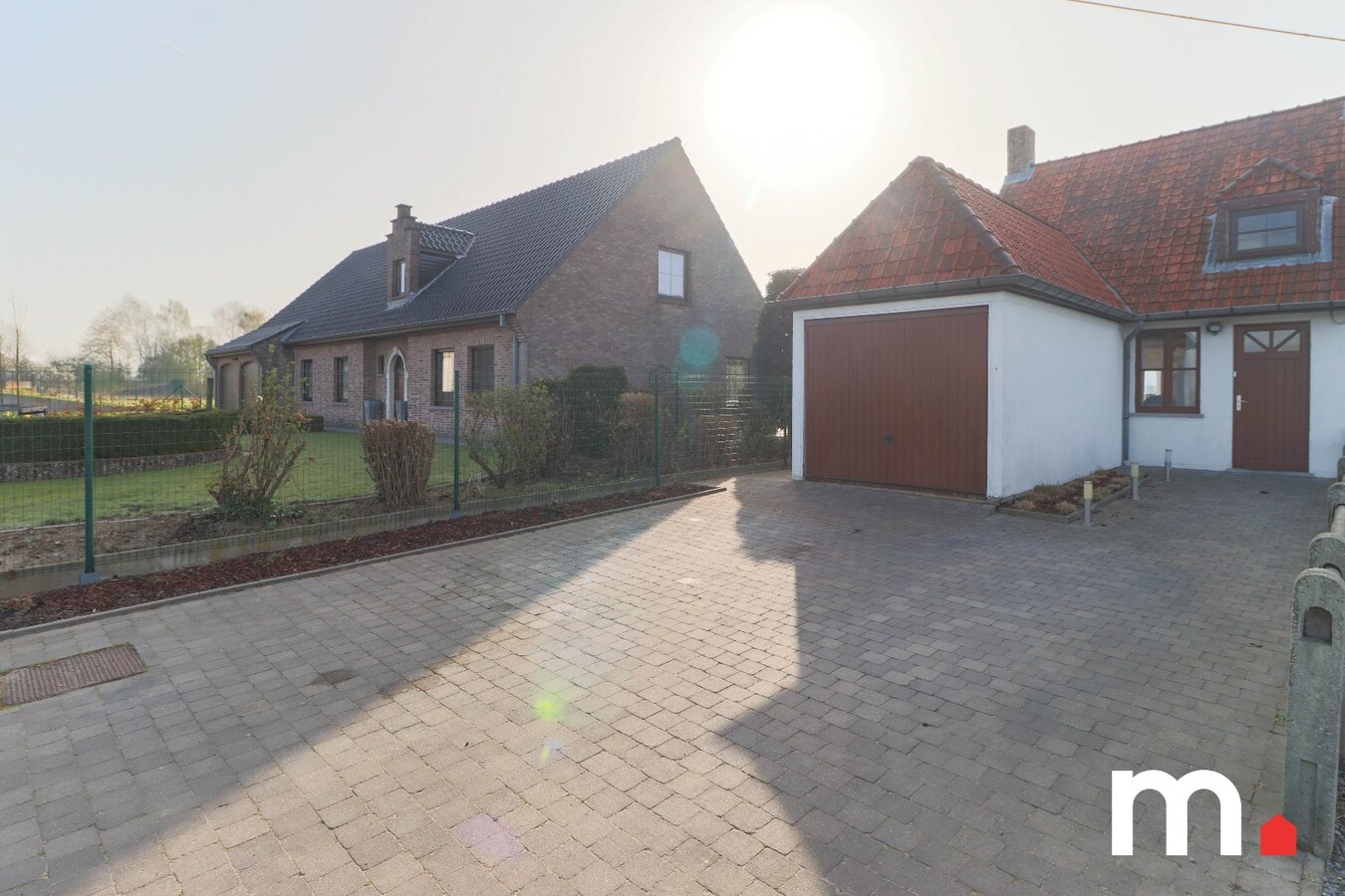 Zeer sympathieke en knusse woning aan de voet van de Kwaremont en de Kluisberg. 