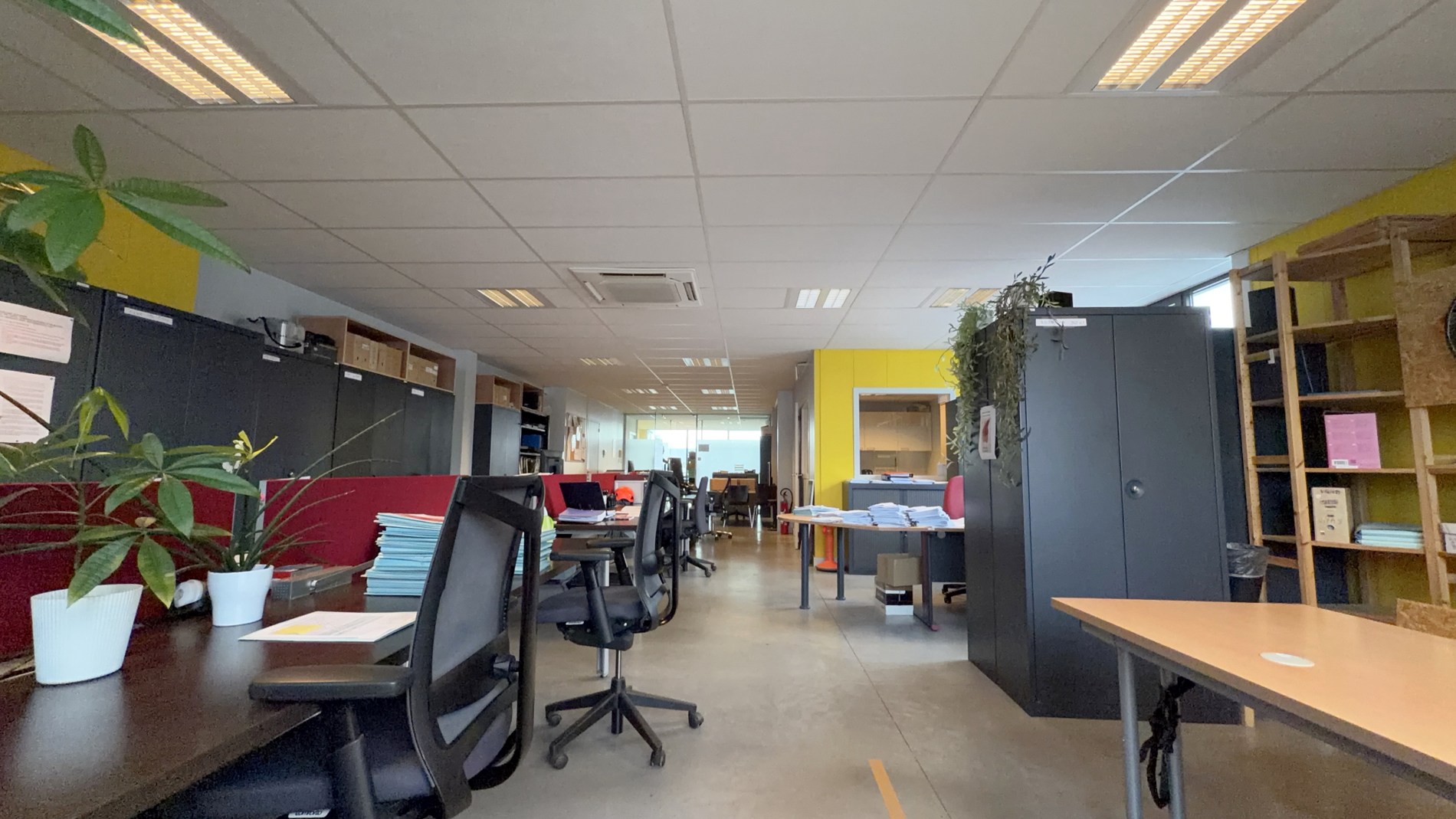 Kantoor te huur op toplocatie aan klaverblad E40xE17 in Gent