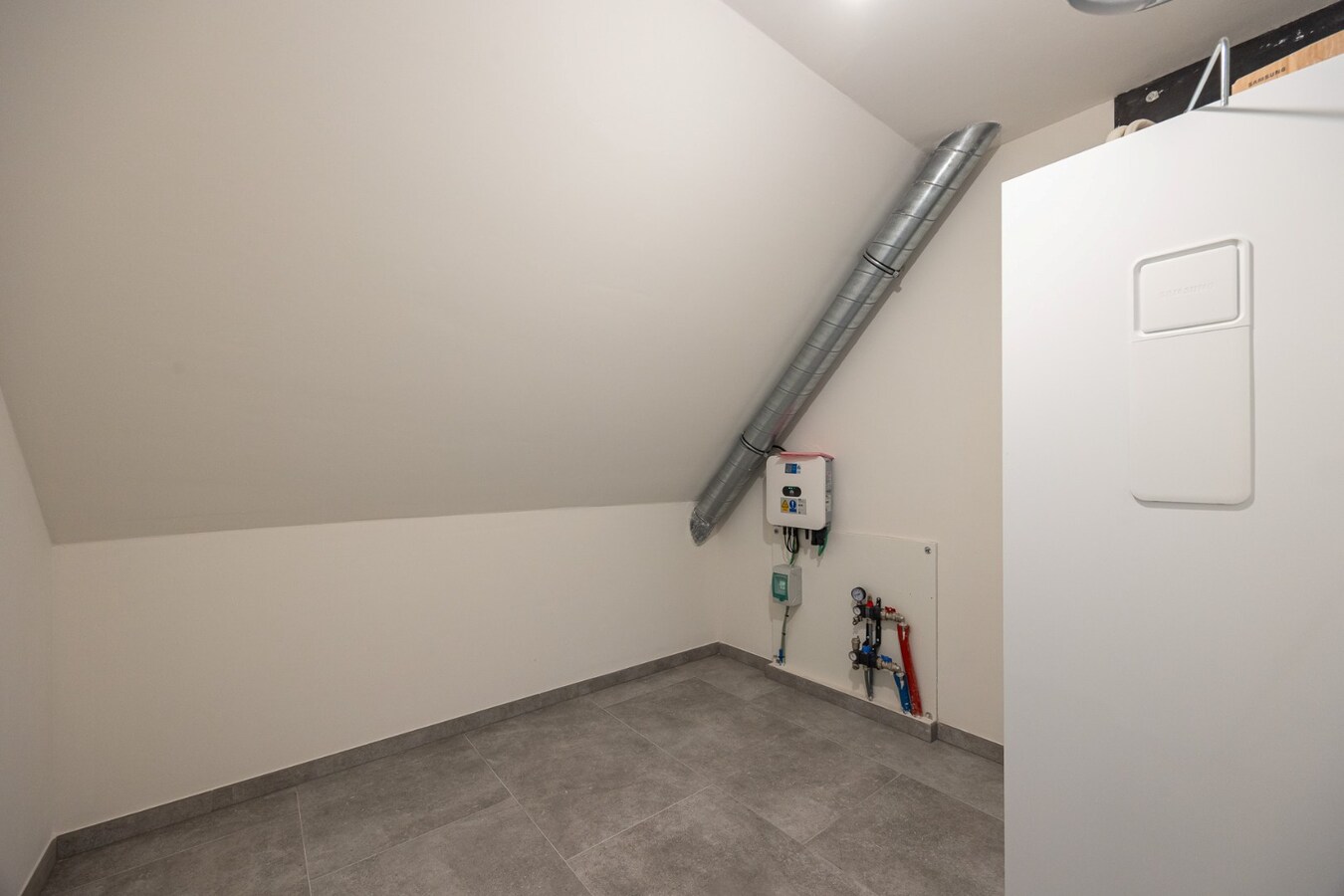 Moderne landelijke villa met A+ energieprestatie in rustige wijk 