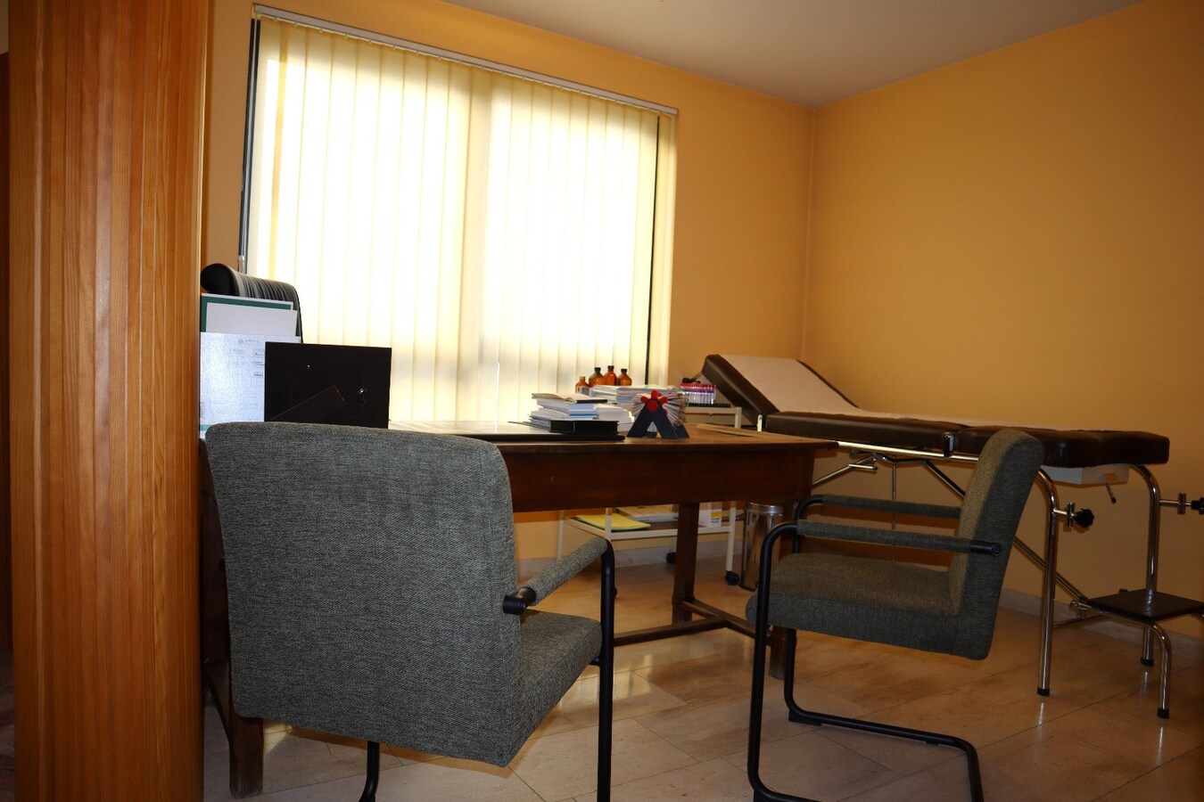 Praktijkruimte te huur voor artsen en of paramedici te Tienen 