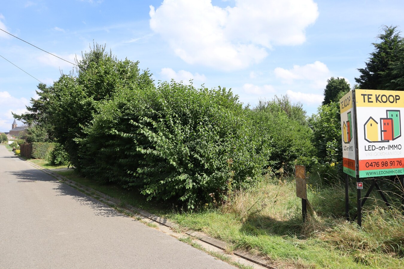 Perceel grond van 07 are 07ca 