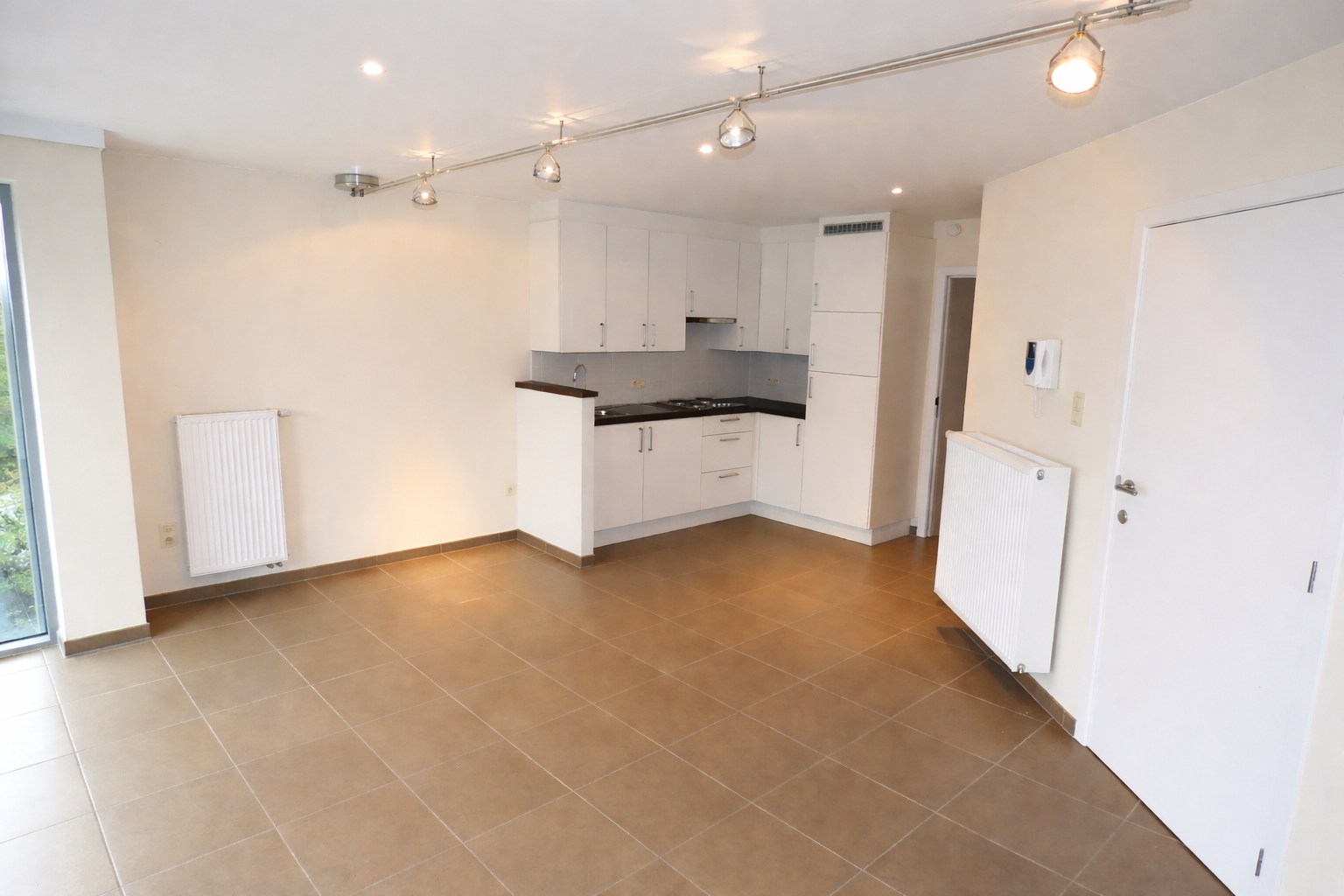 1-slaapkamer appartement, instapklaar, met zonnig terras, centrum Torhout 