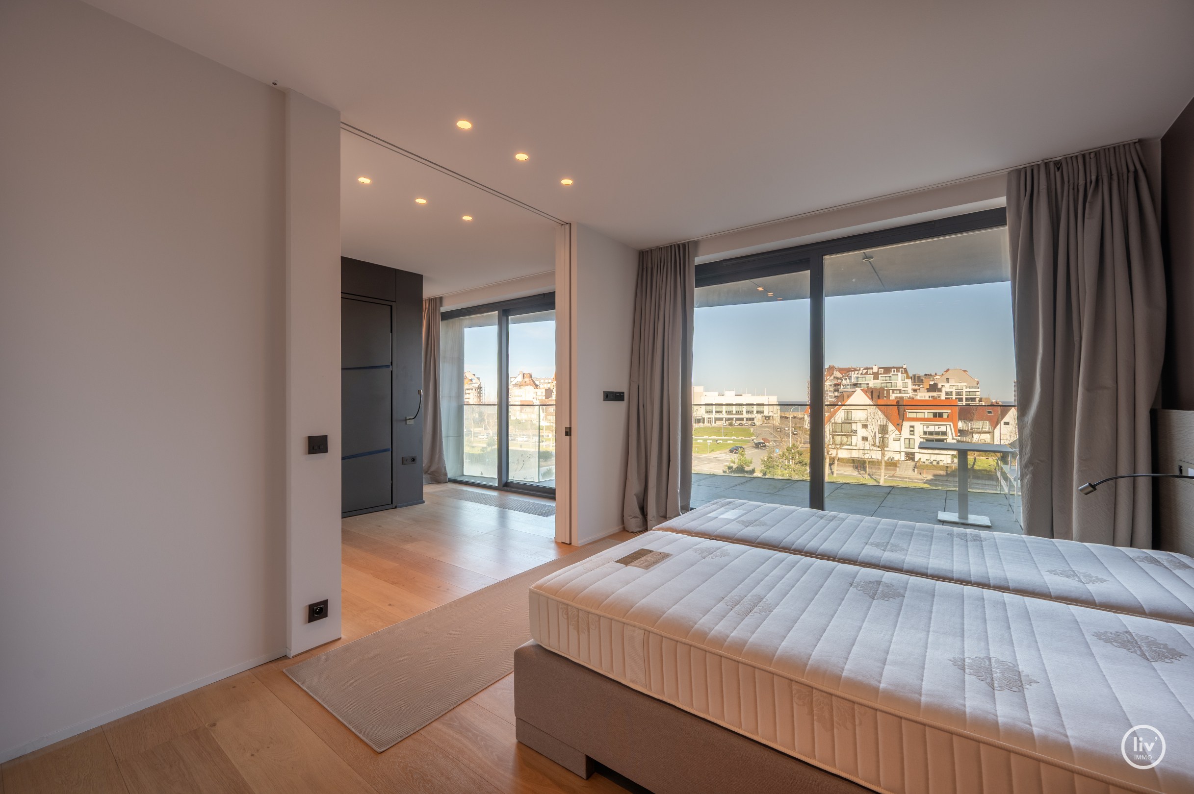 LA RESERVE - Appartement exceptionnel de 3 chambres avec de grandes terrasses offrant une vue sur le ZEGEMEER et le CASINO à Knokke. 