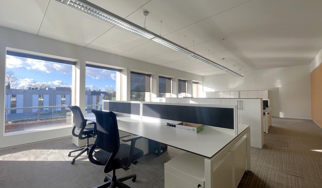 Volledig uitgeruste kantoren te huur langs E313 te Wommelgem