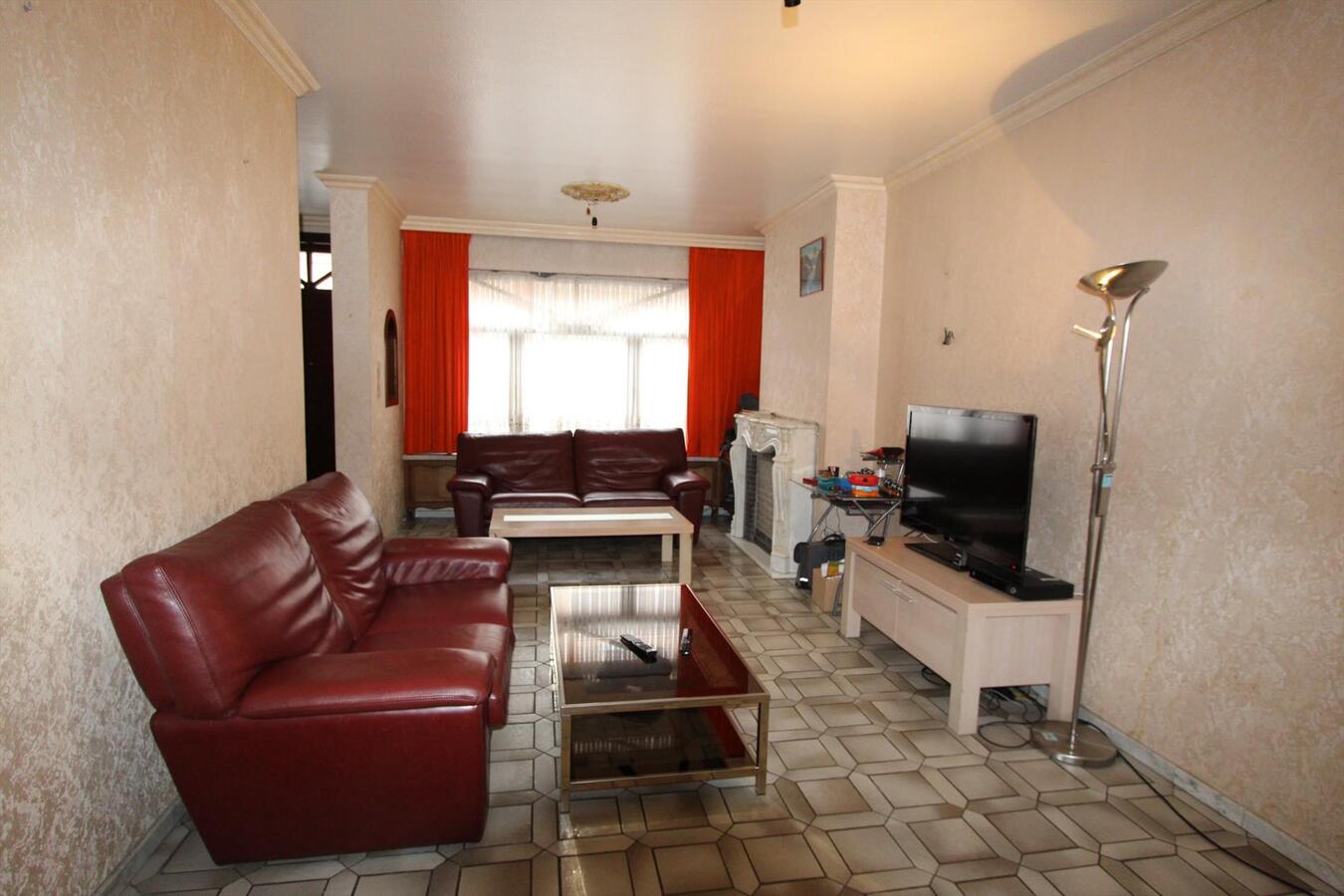 Woning met  3 slaapkamers en garage te Roeselare 