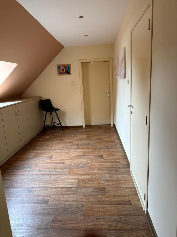Verzorgde gezinswoning met 3 slaapkamers te huur in Neeroeteren 