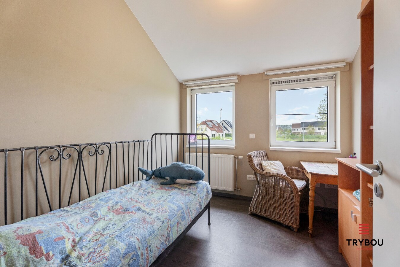 Uitstekend gelegen, halfopen bebouwing met 4 slaapkamers te Ruislede 