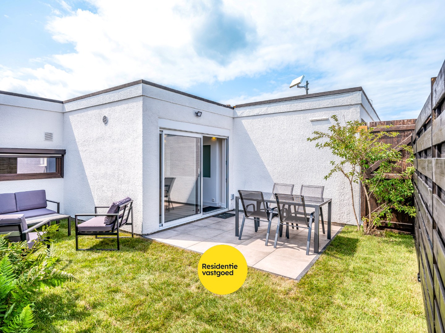 Recent gerenoveerde vakantiewoning (type bungalow) met 2 slaapkamers te Koksijde. 