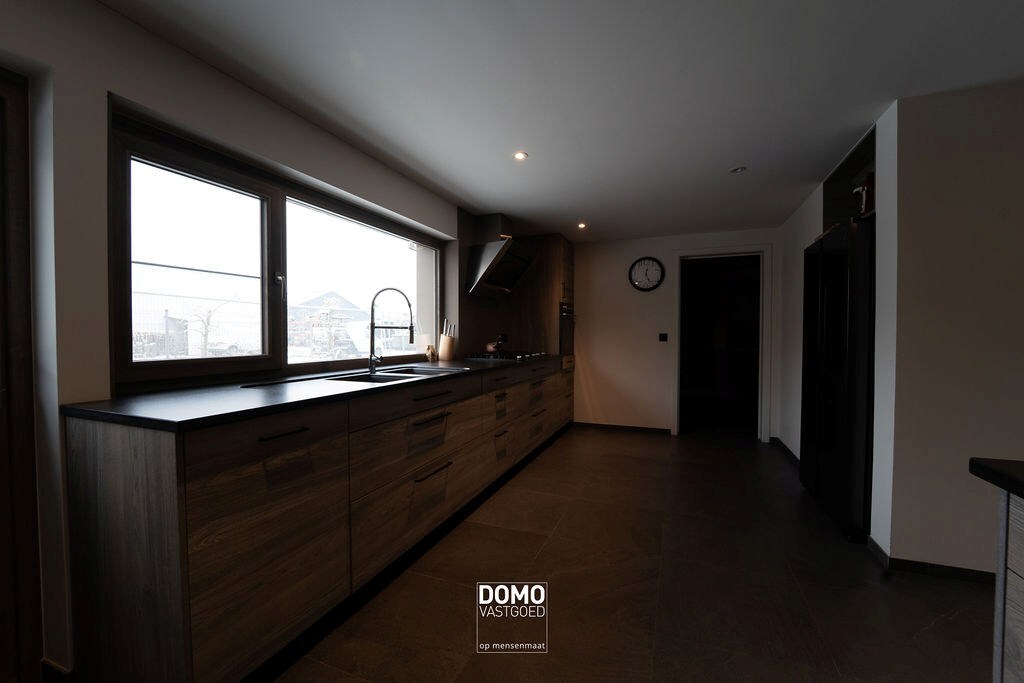 Industriehal op een perceeloppervervlakte van 28 are te Halen - bruikbare vloeroppervlakte 580m² 