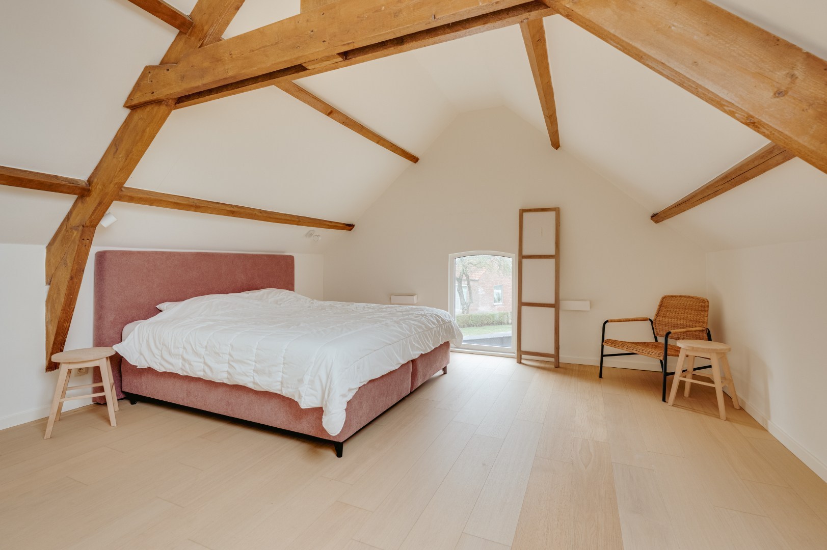 Volledig gerenoveerde woning op slechts 15km van Knokke 