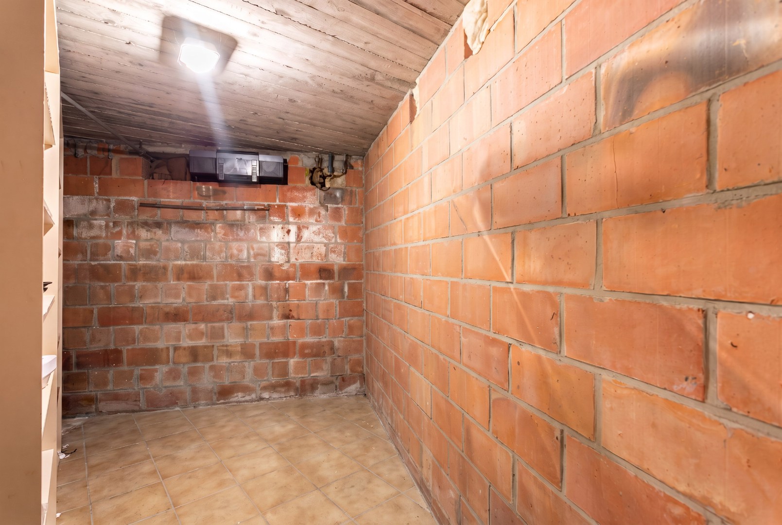 Ruim 3-slaapkamerappartement (EPC C) met terras en uniek zicht op de basiliek in hartje Halle 