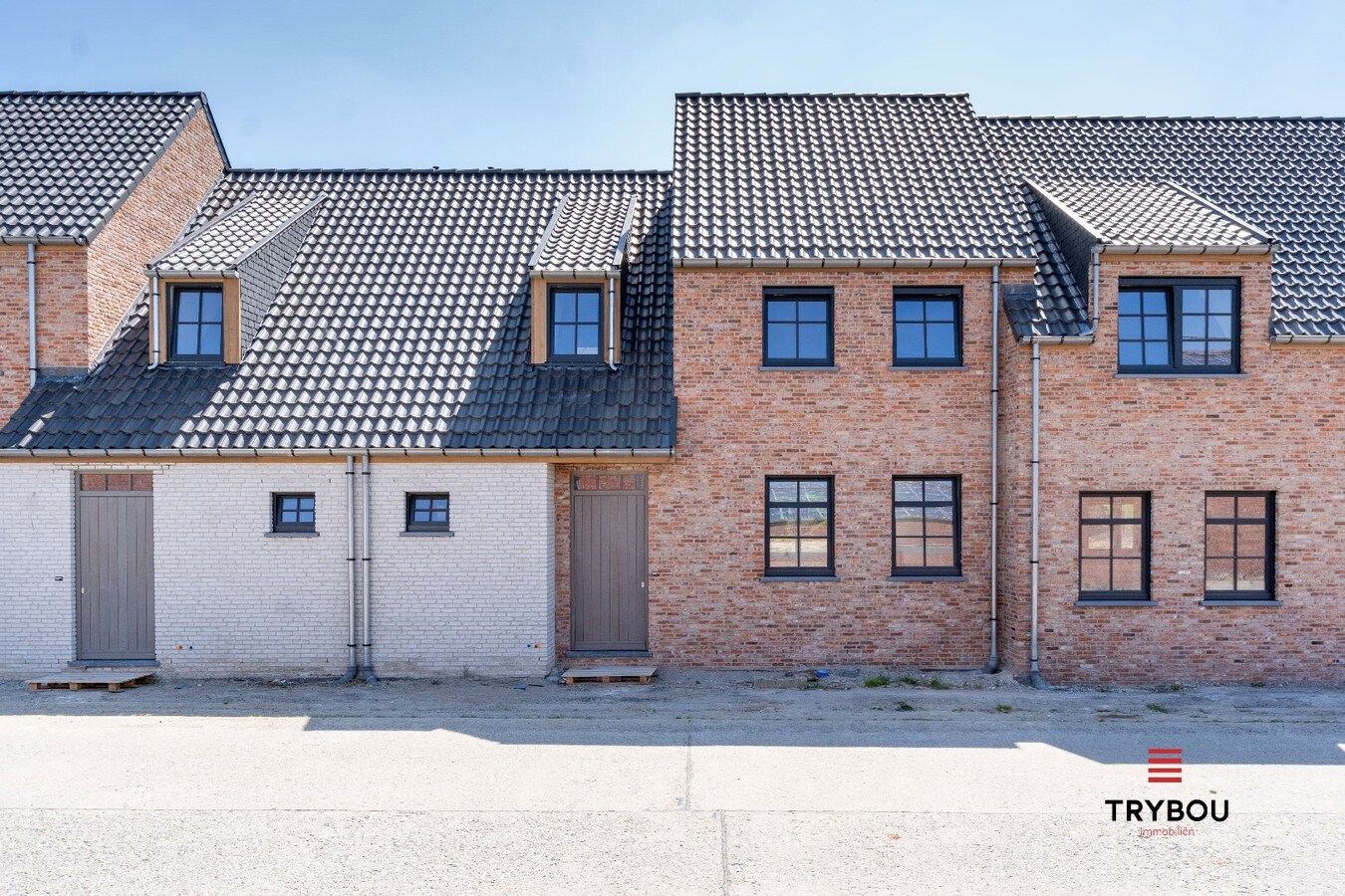 Prachtige nieuwbouwwoningen op landelijke locatie 