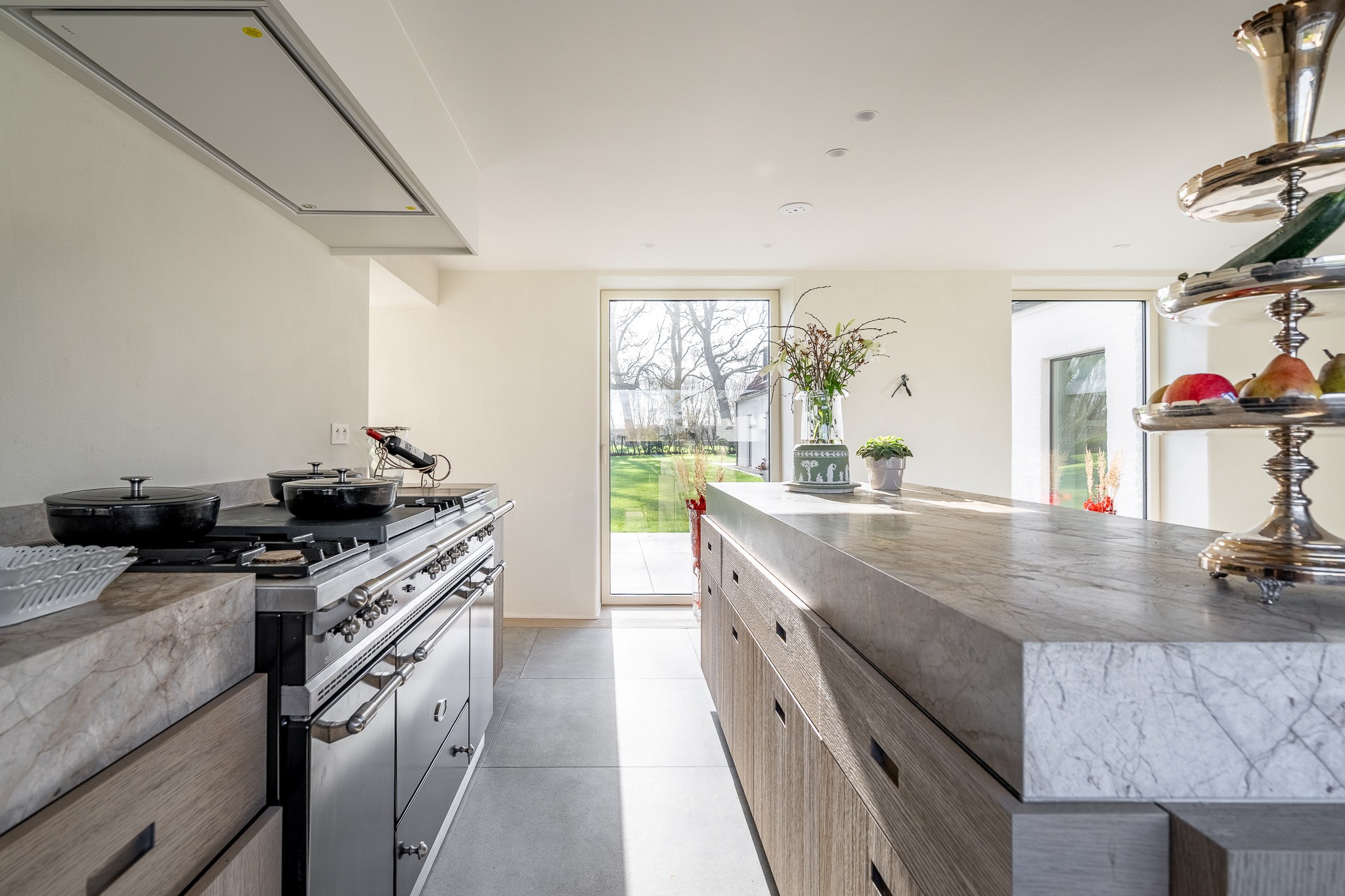 Uitzonderlijk gerenoveerde Hoeve met bijhuis op een domein van 1,5 hectare 