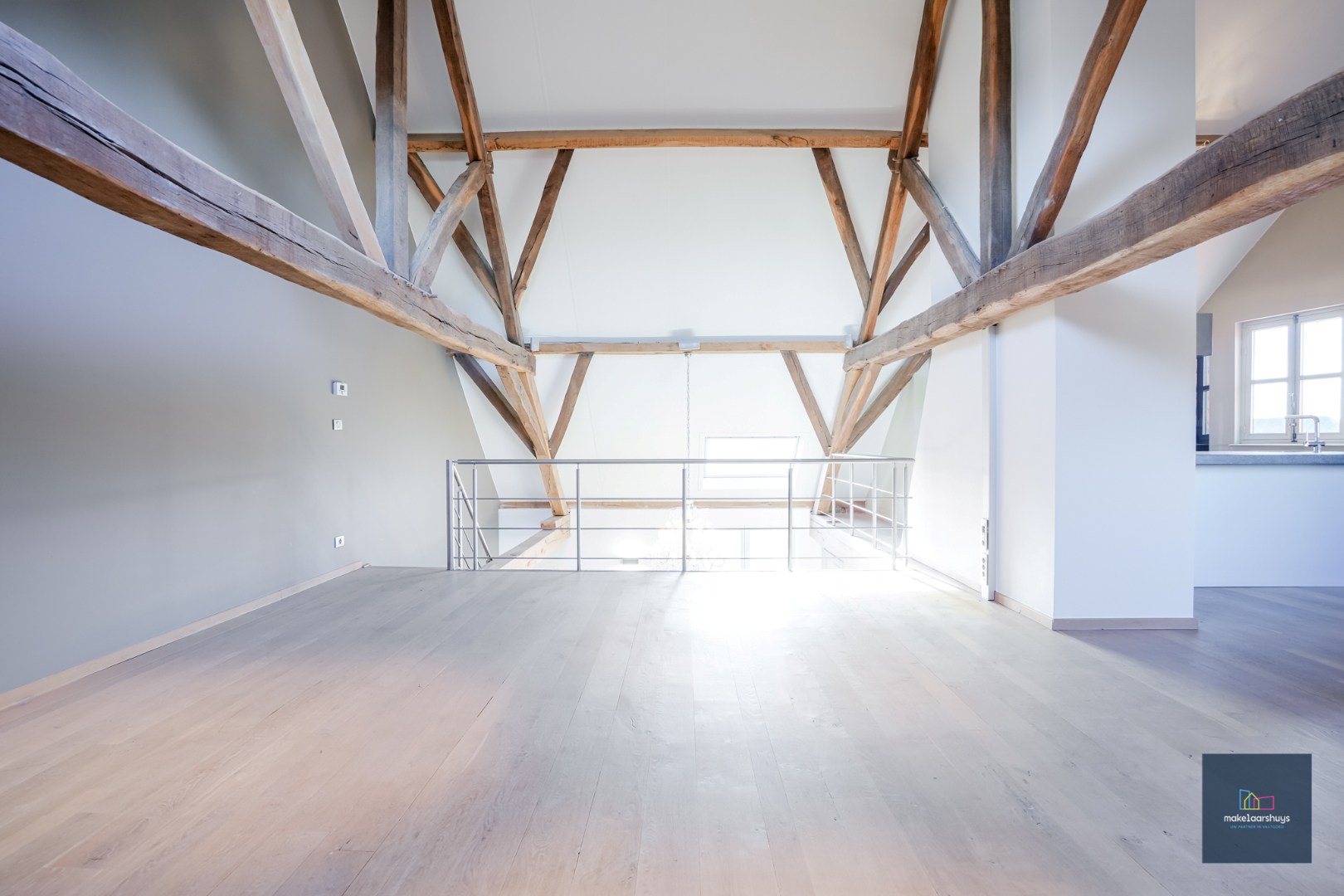 VERHUURD NSCHRIJVEN via de site ; Stijlvolle duplex in de hist. stadskern 