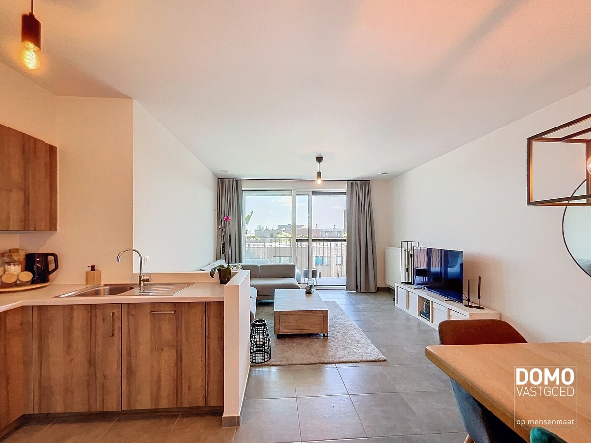 Appartement met autostaanplaats en 2 slaapkamers te Hasselt - Energielabel A 