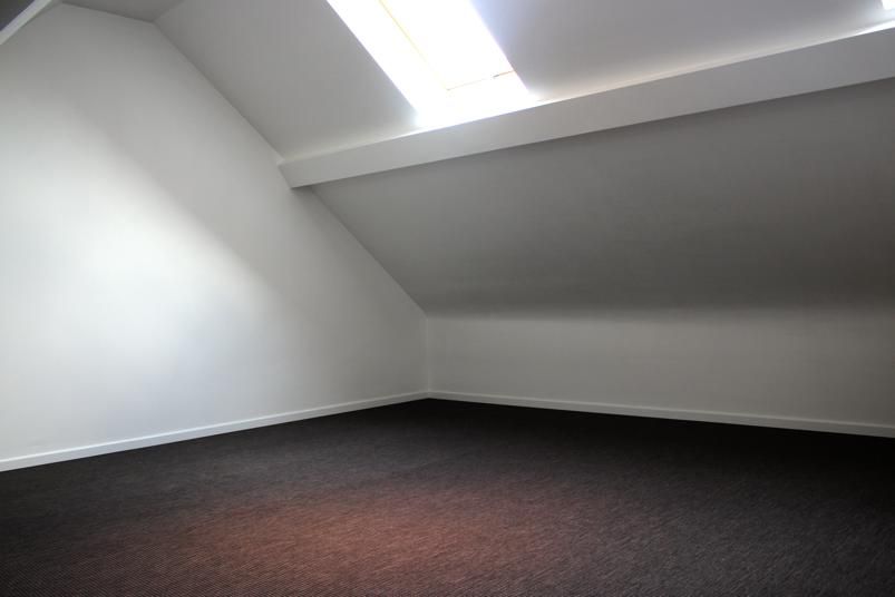 Prachtig gerenoveerde HOB met grote tuin 