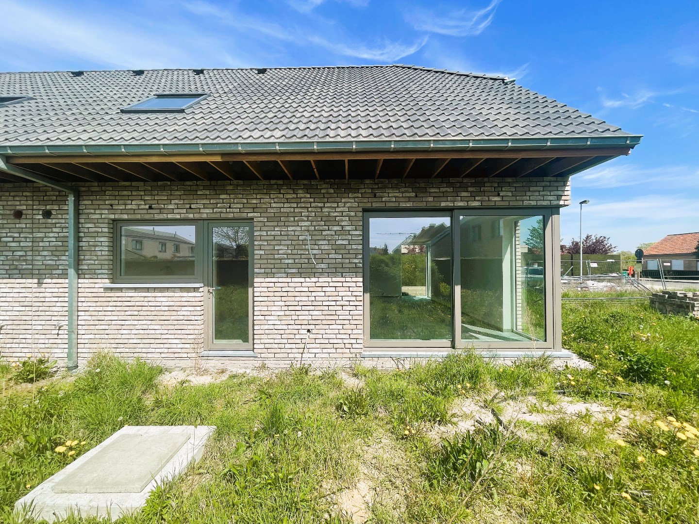 Ruime nieuwbouwwoning met 3 slaapkamers en garage 