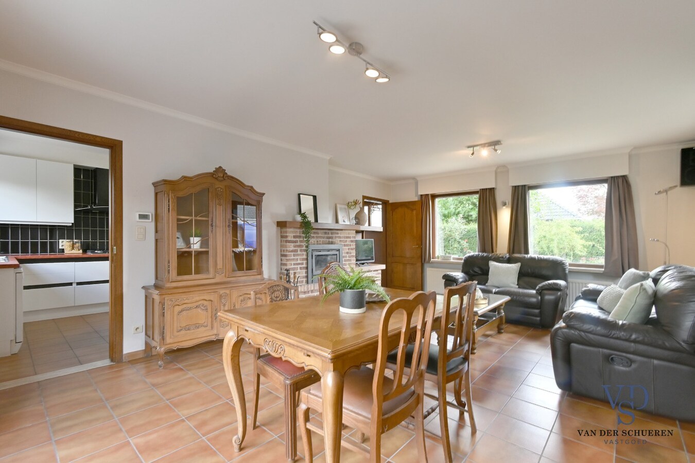 Tijdloze bungalow in een residentiële verkaveling 