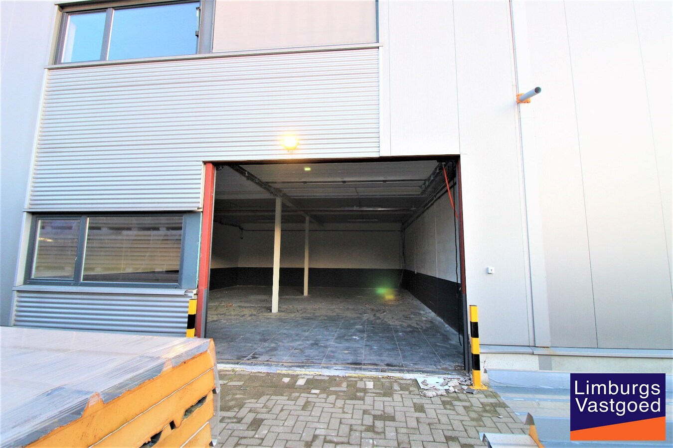 TRUDONIS - KMO UNIT 2 - 119 m² - sectionaal poort - nabij N79 