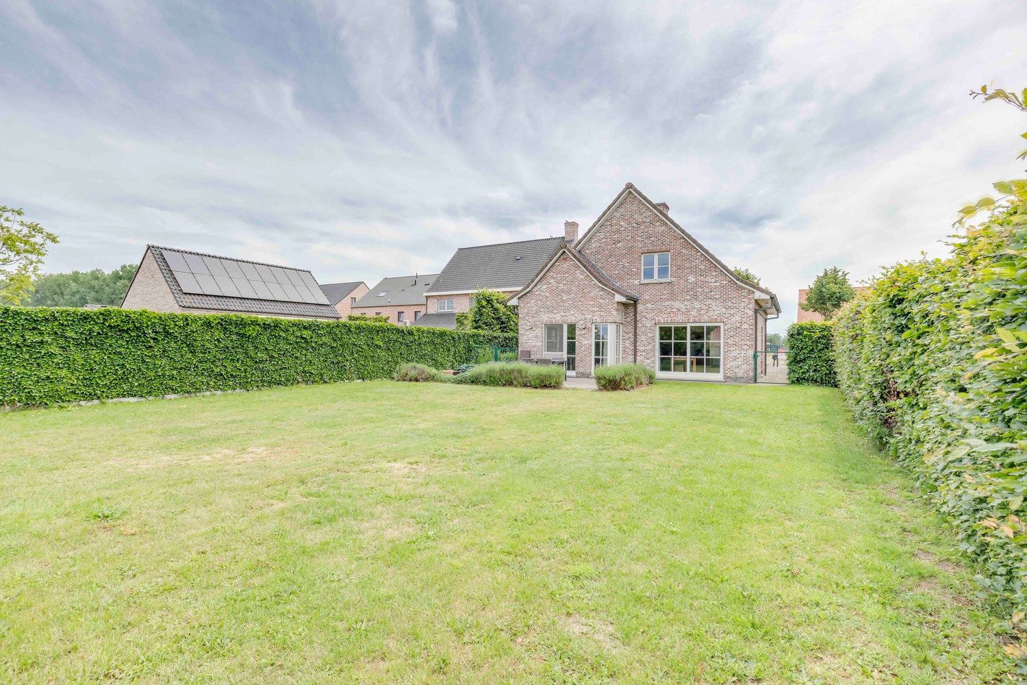 Prachtige landelijke volledig instapklare villa 