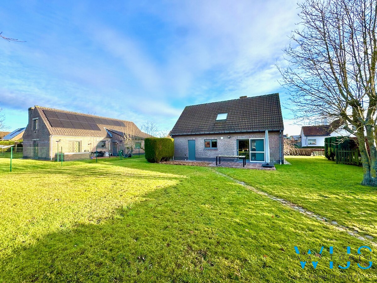 Tof woonhuis in een gekende woonwijk te Evergem 