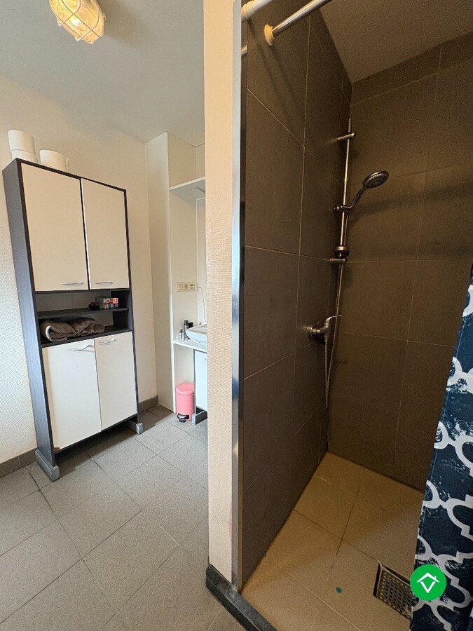 Halfopen bebouwing in Oudenburg (Ettelgem) met 4 slaapkamers en tuin 