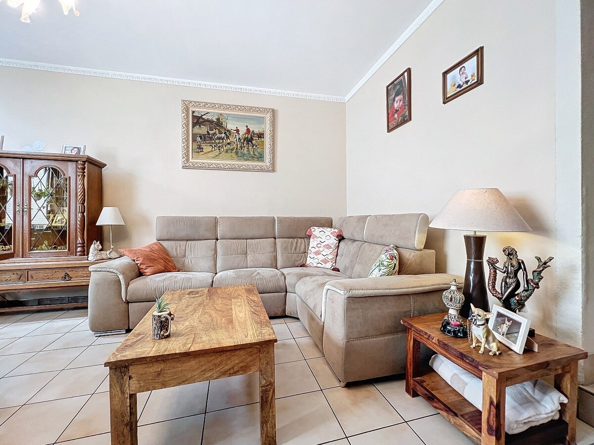 Instapklare, knusse woning met terras te Borsbeke 