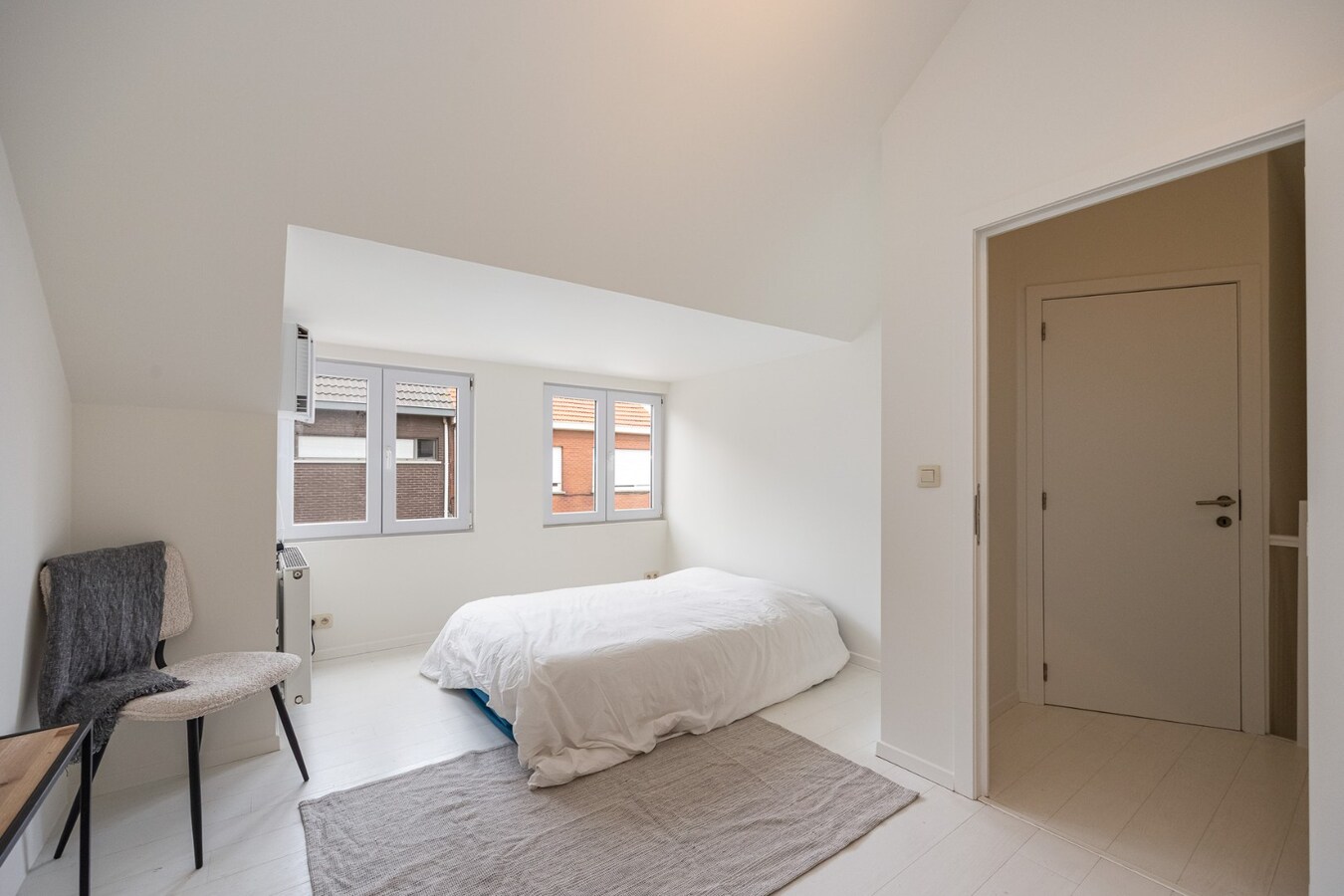 Instapklare woning met 3 slpk en stadstuin te Stabroek! 