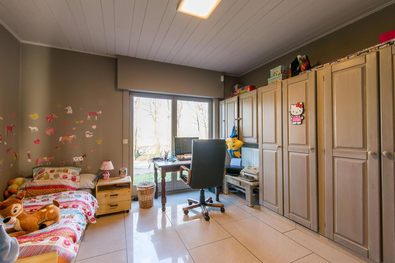 Uitstekend gelegen villa met prachtige vergezichten op 1ha28a21ca 