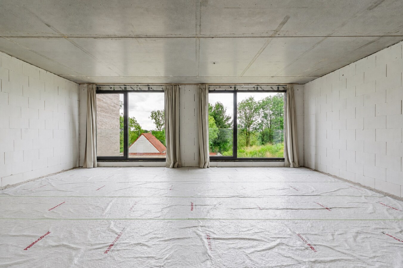 Moderne casco-nieuwbouw in 't groene Dikkelvenne. 