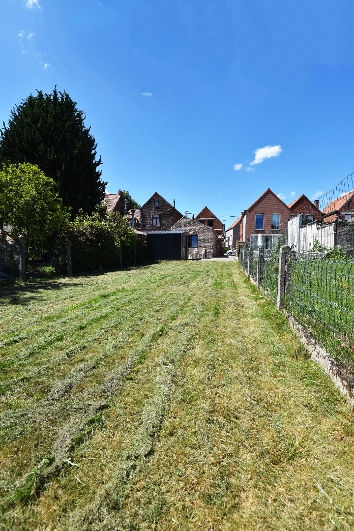 Gezinswoning met 3 slpks, autostaanplaats en tuin te Maldegem 
